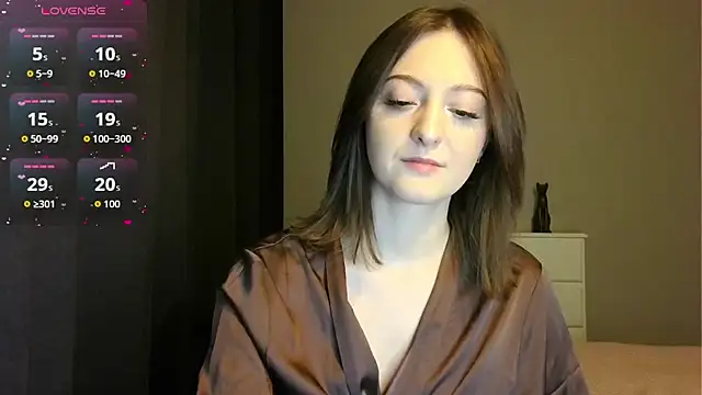 Snapshot of white_liillyy chatting on 04/04/26, 09:45 white liillyy online show from 04/04/26, 09:45