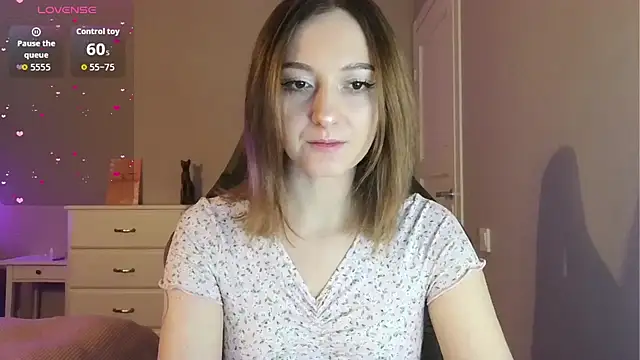 Snapshot of white_liillyy chatting on 04/17/26, 09:18 white liillyy online show from 04/17/26, 09:18