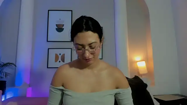 Snapshot of victoria_flores1 chatting on 01/16/26, 10:25 victoria flores1 online show from 01/16/26, 10:25