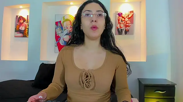Snapshot of victoria_flores1 chatting on 04/17/26, 03:48 victoria flores1 online show from 04/17/26, 03:48
