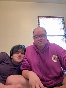 Snapshot of KadiSparkle chatting on 04/19/26, 10:12 KadiSparkle online show from 04/19/26, 10:12