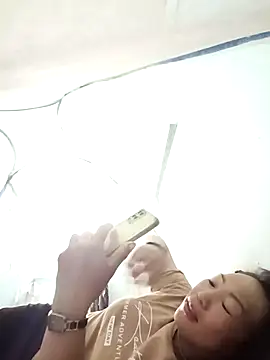 Snapshot of Exembin chatting on 09/16/25, 03:18 Exembin online show from 09/16/25, 03:18