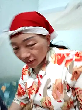 Snapshot of Exembin chatting on 09/21/25, 01:02 Exembin online show from 09/21/25, 01:02