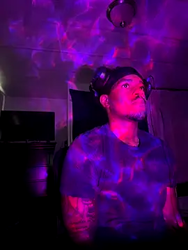 tyrek5051 online show from 10/18/25, 06:19