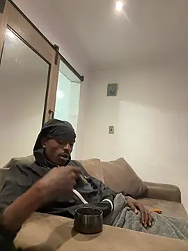 Snapshot of AllDayBbC chatting on 03/25/26, 07:42 AllDayBbC online show from 03/25/26, 07:42