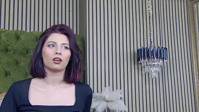 LunaHart online show from 11/28/25, 07:49