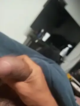 Snapshot of Pauzudopika chatting on 10/18/25, 03:31 Pauzudopika online show from 10/18/25, 03:31