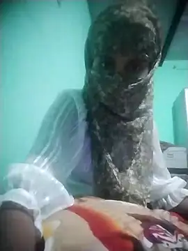 Sexey-Puja online show from 10/18/25, 11:55