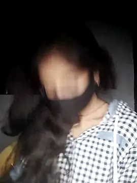 Sexey-Puja online show from 11/11/25, 03:34