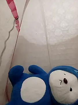 Snapshot of tdtd98 chatting on 04/03/26, 06:17 tdtd98 online show from 04/03/26, 06:17