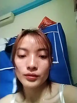 Snapshot of tdtd98 chatting on 04/05/26, 07:49 tdtd98 online show from 04/05/26, 07:49