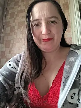 Snapshot of EvelinCutex chatting on 03/03/26, 10:32 EvelinCutex online show from 03/03/26, 10:32