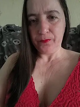 Snapshot of EvelinCutex chatting on 03/19/26, 07:12 EvelinCutex online show from 03/19/26, 07:12