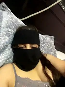 Snapshot of _Jori_ chatting on 10/19/25, 10:10 Jori online show from 10/19/25, 10:10