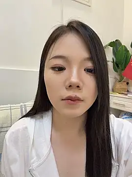 Snapshot of xiaoxiao0611 chatting on 08/07/26, 05:37 xiaoxiao0611 online show from 08/07/26, 05:37