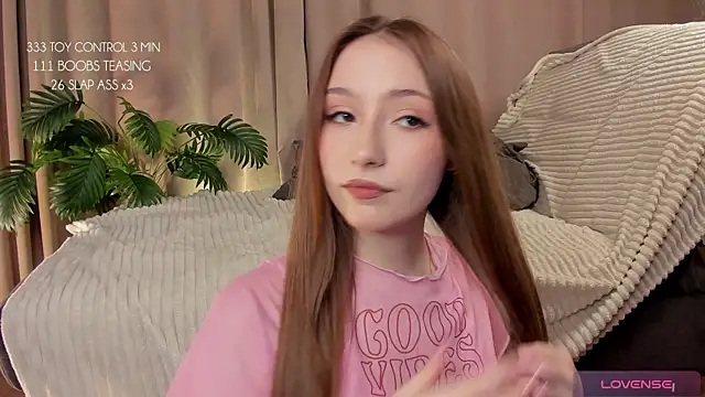 Snapshot of wetpussydaily chatting on 09/09/25, 02:16 wetpussydaily online show from 09/09/25, 02:16