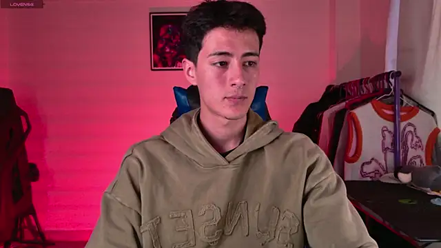 Snapshot of Jeremias_miller chatting on 12/18/25, 08:37 Jeremias miller online show from 12/18/25, 08:37