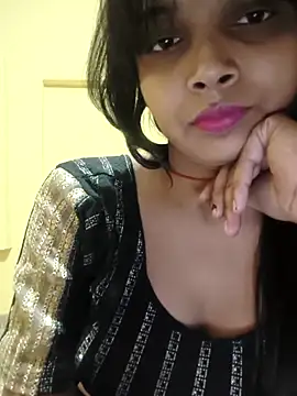 RAYI Queen 2 online show from 11/09/25, 08:51