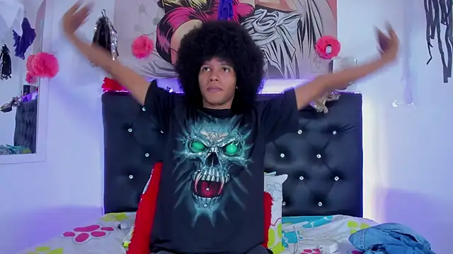 Snapshot of DEAMOL chatting on 10/14/25, 06:36 DEAMOL online show from 10/14/25, 06:36