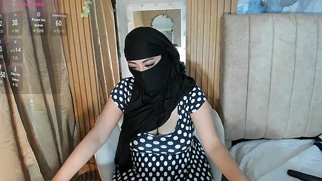Snapshot of _ghaliaa chatting on 05/06/26, 05:51 ghaliaa online show from 05/06/26, 05:51