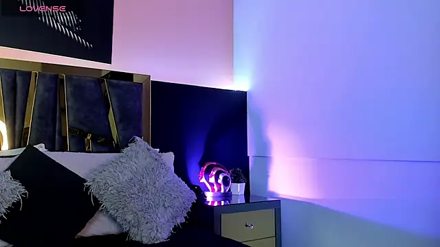 Snapshot of ScarletTorres chatting on 09/17/25, 05:25 ScarletTorres online show from 09/17/25, 05:25