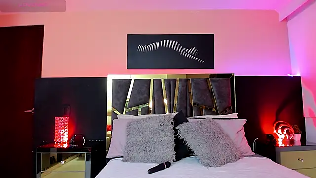 Snapshot of ScarletTorres chatting on 09/25/25, 07:17 ScarletTorres online show from 09/25/25, 07:17