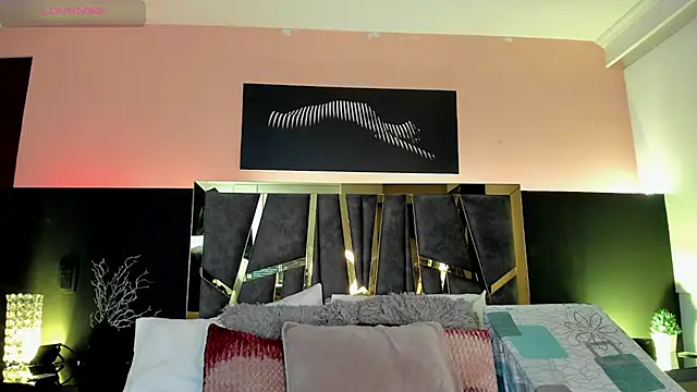 ScarletTorres online show from 01/07/26, 05:26