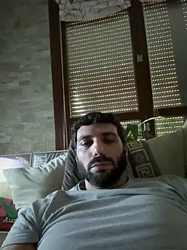 Snapshot of Simon-xx chatting on 04/12/26, 11:48 Simon-xx online show from 04/12/26, 11:48