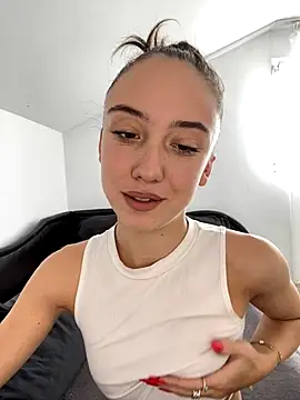 CristinaSww online show from 10/20/25, 01:11