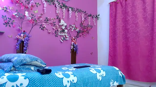 skinnybarbie022 online show from 05/14/26, 12:34
