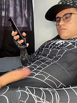 Kurtxxx22 online show from 12/16/25, 08:14