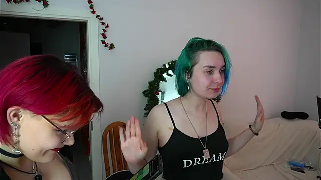 Snapshot of Sova173 chatting on 04/11/26, 09:08 Sova173 online show from 04/11/26, 09:08