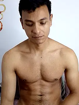 Snapshot of Valois2025 chatting on 11/11/25, 05:51 Valois2025 online show from 11/11/25, 05:51