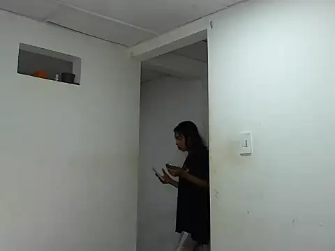 MeganAndMaxxh online show from 10/04/25, 12:52