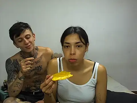 MeganAndMaxxh online show from 11/15/25, 02:42