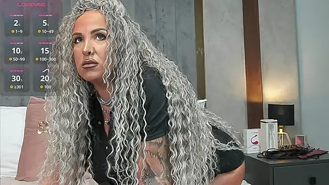 Snapshot of Sierra_Quinn chatting on 02/13/26, 09:11 Sierra Quinn online show from 02/13/26, 09:11