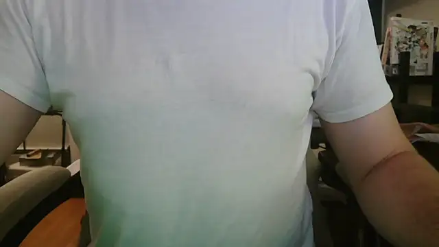 Snapshot of ZerokarismA chatting on 10/28/25, 06:28 ZerokarismA online show from 10/28/25, 06:28