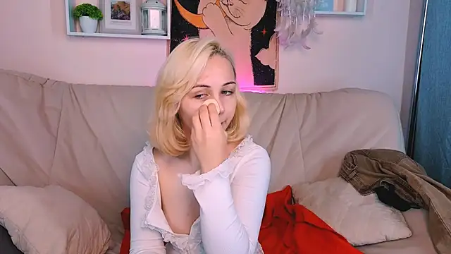 Charlotte Colinss online show from 10/03/25, 05:04