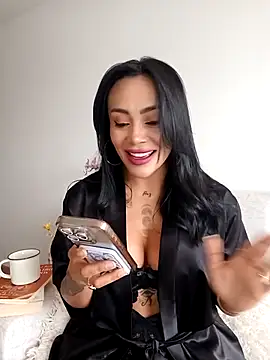 Snapshot of DiosaFortuna chatting on 04/17/26, 12:08 DiosaFortuna online show from 04/17/26, 12:08