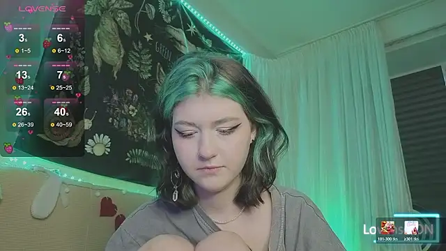 Snapshot of Miko_Meow chatting on 03/16/26, 02:54 Miko Meow online show from 03/16/26, 02:54