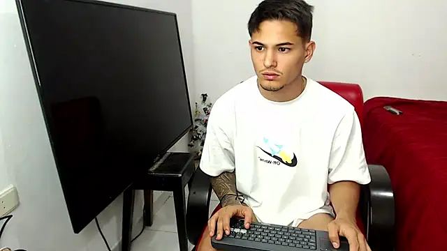 Alex mojica online show from 02/03/26, 06:22