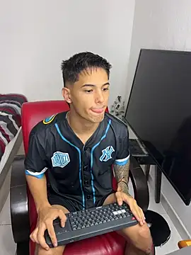 Alex mojica online show from 02/08/26, 07:01