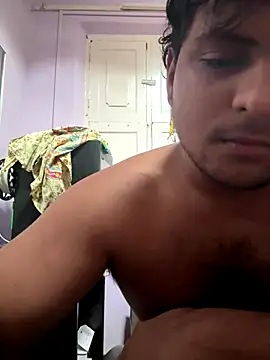 Snapshot of Kira_1413 chatting on 10/28/25, 05:00 Kira 1413 online show from 10/28/25, 05:00