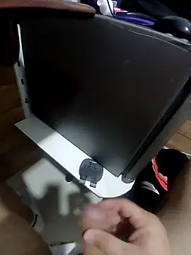 Snapshot of cherlebrow chatting on 09/13/25, 01:27 cherlebrow online show from 09/13/25, 01:27