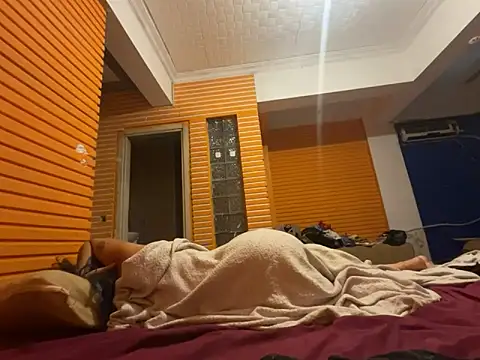 Snapshot of atessu07 chatting on 09/10/25, 10:43 atessu07 online show from 09/10/25, 10:43