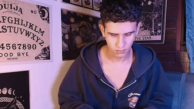 Snapshot of _realwav chatting on 09/13/25, 09:42  realwav online show from 09/13/25, 09:42