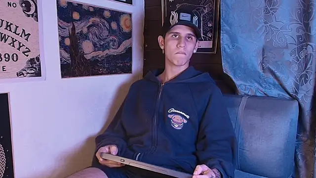 Snapshot of _realwav chatting on 09/24/25, 03:10  realwav online show from 09/24/25, 03:10