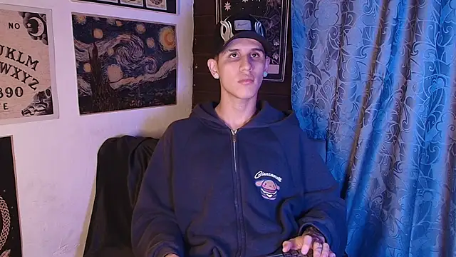 Snapshot of _realwav chatting on 10/24/25, 04:42  realwav online show from 10/24/25, 04:42