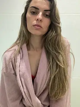 Snapshot of SweetGraciosa chatting on 10/10/25, 12:53 SweetGraciosa online show from 10/10/25, 12:53