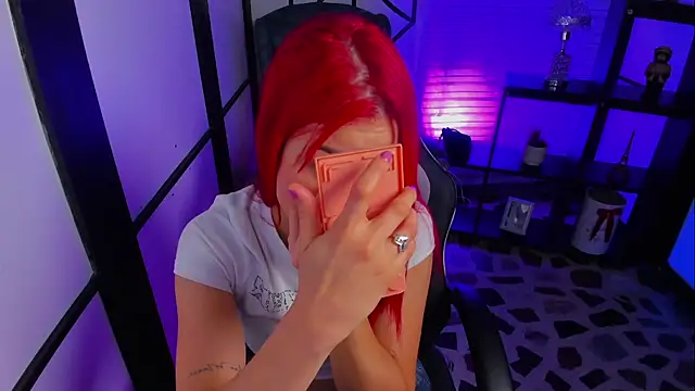 Snapshot of NahomiRichards_ chatting on 09/16/25, 04:35 NahomiRichards  online show from 09/16/25, 04:35